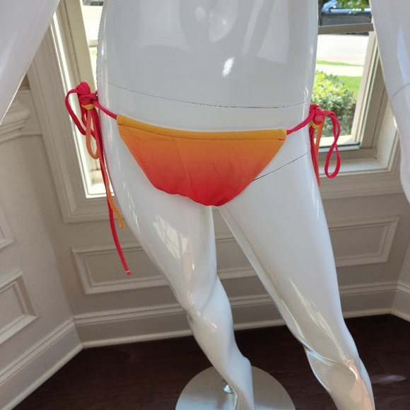 URBAN LOOK SUNRISE OMBRE BIKINI & COVERUP - Picture 4 of 11